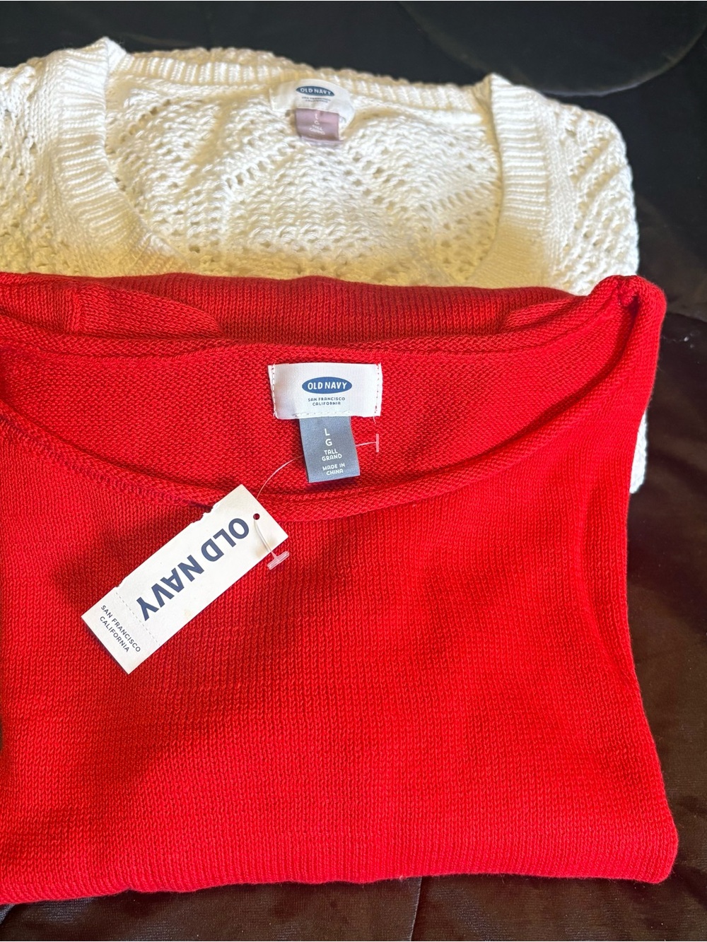 2-item bundle Old Navy Sz- L sweaters white/ Red